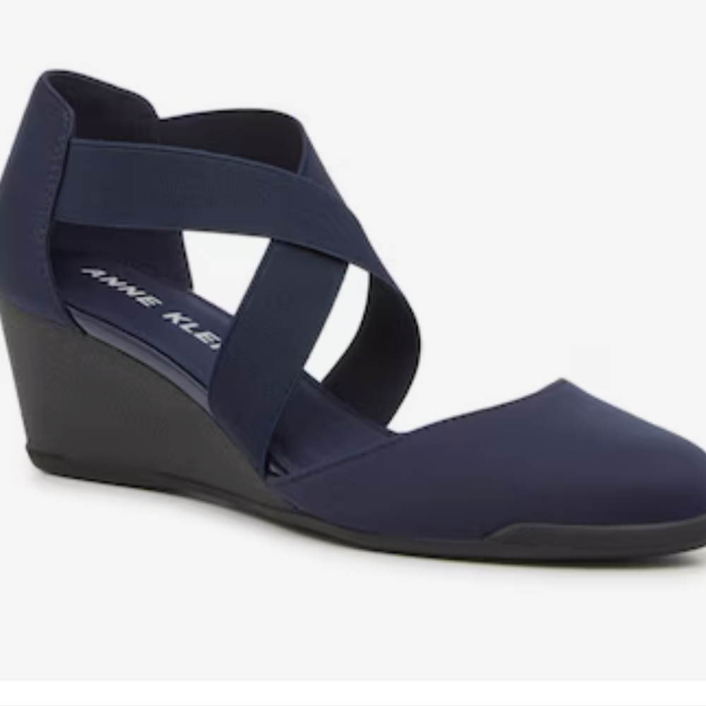 Anne Klein Ted cross patent wedge heels 9.5-10M. New NEVER WORN Not A Snug Fit